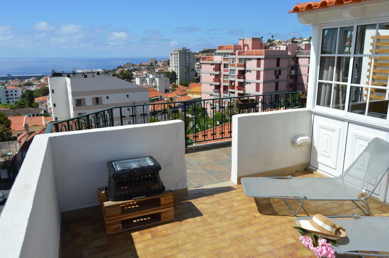 Top Floor With Balcony In Funchal Exterior foto